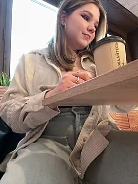 PumaShyXD online show from 4, 3, 2025