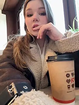 PumaShyXD online show from 9, 4, 2026