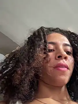 pretty pettite online show from 19, 12, 2025