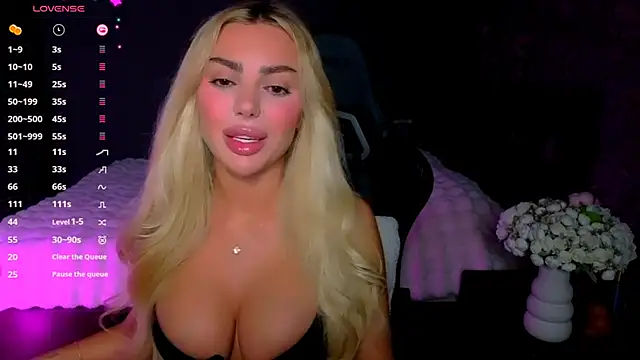 Snapshot of babyleilaa chatting on 19, 6, 2026 babyleilaa online show from 19, 6, 2026