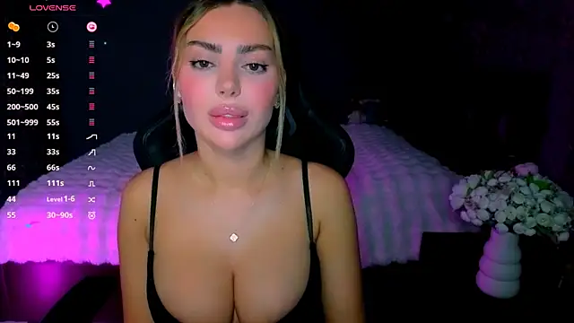 Snapshot of babyleilaa chatting on 4, 6, 2026 babyleilaa online show from 4, 6, 2026