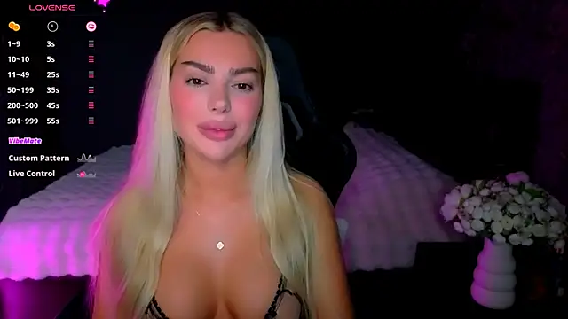 Snapshot of babyleilaa chatting on 18, 6, 2026 babyleilaa online show from 18, 6, 2026