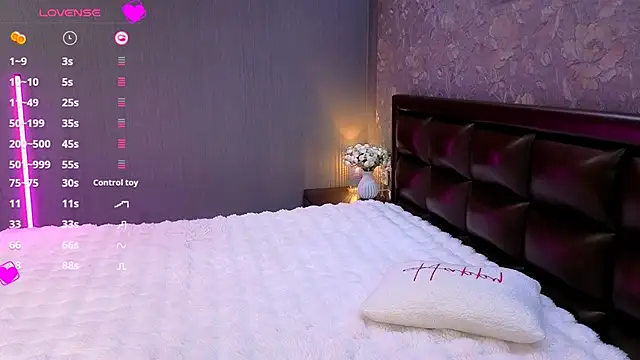 babyleilaa online show from 4, 10, 2025