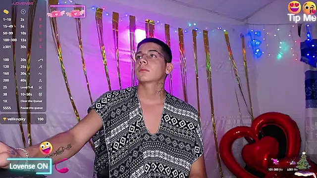 Snapshot of mexican_cum chatting on 6, 3, 2025 mexican cum online show from 6, 3, 2025