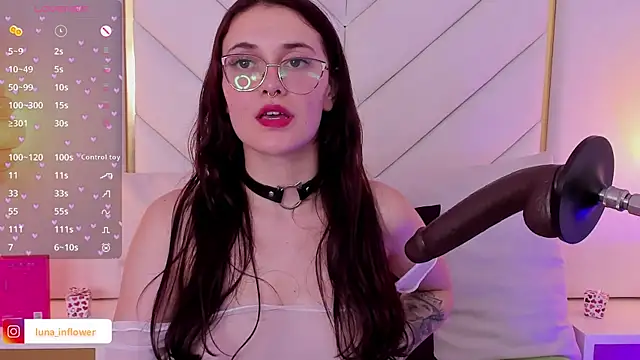 Flor delunaa online show from 28, 2, 2025