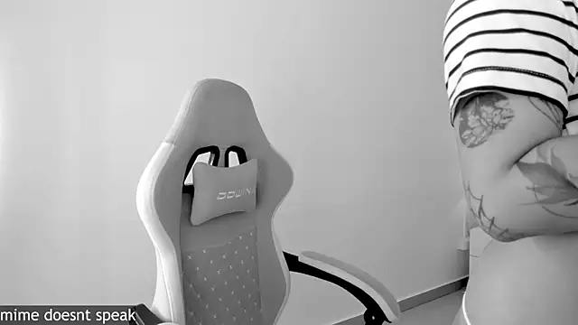 Adria ross online show from 20, 9, 2025