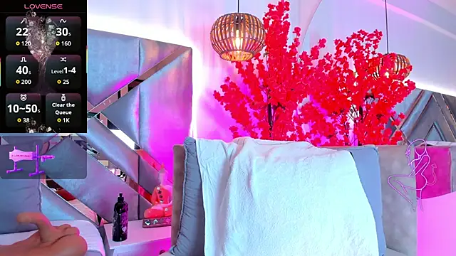 Snapshot of LiaaGenner chatting on 28, 9, 2025 LiaaGenner online show from 28, 9, 2025