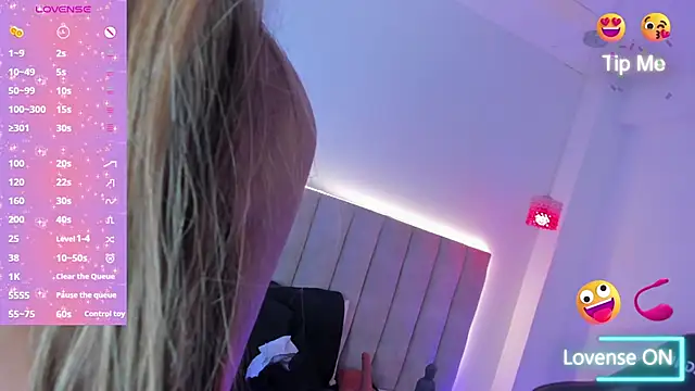 Snapshot of LiaaGenner chatting on 18, 3, 2025 LiaaGenner online show from 18, 3, 2025