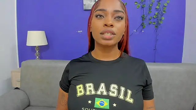 ShantalGomes online show from 3, 10, 2025