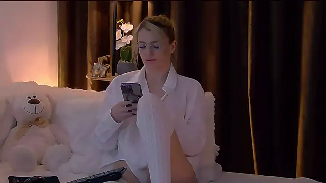 TinaHarley online show from 18, 2, 2026