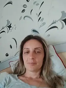 SophyGirl online show from 13, 5, 2026