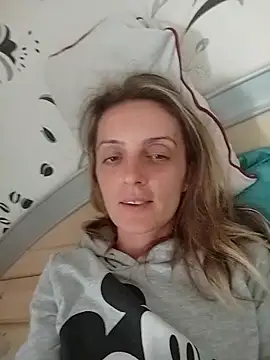 SophyGirl online show from 30, 9, 2025