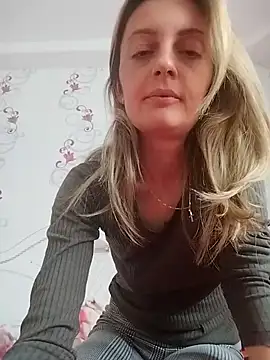 SophyGirl online show from 22, 3, 2026