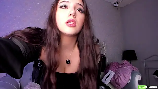 JennyFerguson online show from 28, 10, 2025