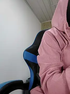 angelie 3 online show from 6, 3, 2025