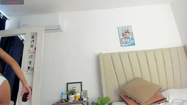 Mady-Edwards online show from 10, 2, 2026