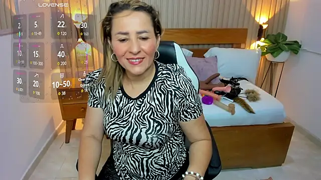 Snapshot of luciana_ballesteros_ chatting on 28, 5, 2026 luciana ballesteros online show from 28, 5, 2026