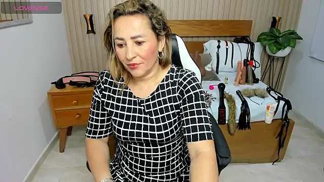 Snapshot of luciana_ballesteros_ chatting on 18, 5, 2026 luciana ballesteros online show from 18, 5, 2026