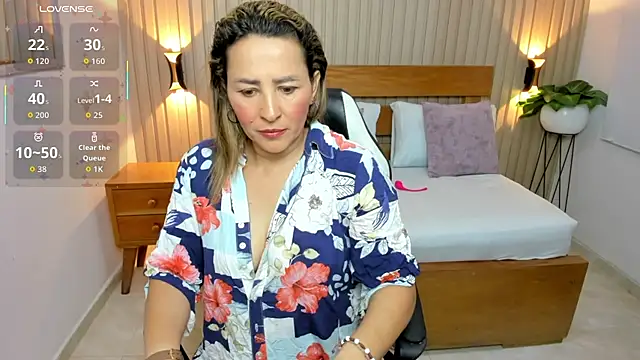 Snapshot of luciana_ballesteros_ chatting on 25, 6, 2026 luciana ballesteros online show from 25, 6, 2026