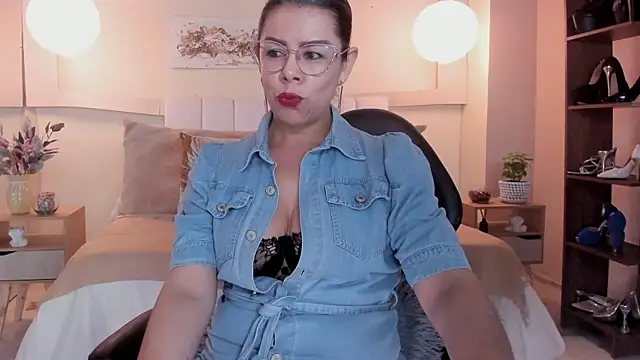 RamonaSimons online show from 13, 5, 2026