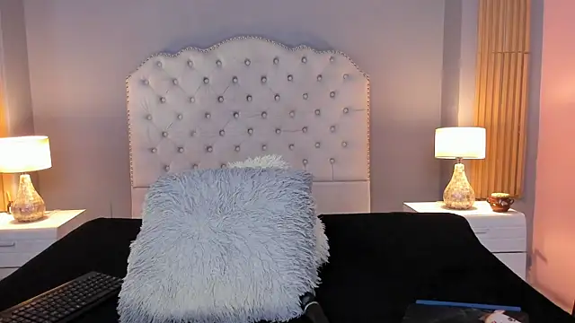 RamonaSimons online show from 30, 9, 2025