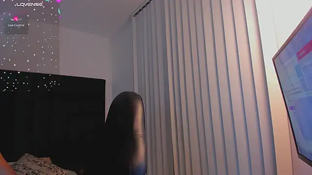 FaloonRoussel online show from 17, 9, 2025