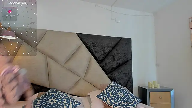 FaloonRoussel online show from 5, 3, 2026