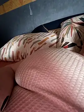 poussychats online show from 19, 2, 2025