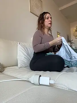 lyajoliee online show from 16, 3, 2026