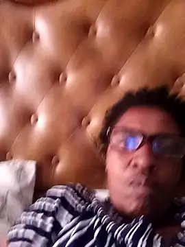 Snapshot of mashilling chatting on 12, 11, 2025 mashilling online show from 12, 11, 2025