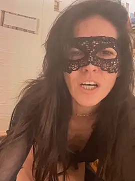 EmySkinny85 online show from 22, 12, 2025