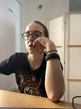 MartiniiSelenna online show from 16, 6, 2026