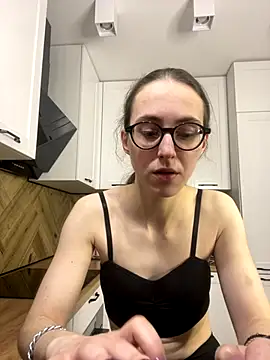 MartiniiSelenna online show from 6, 11, 2025