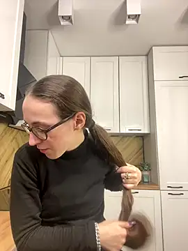 MartiniiSelenna online show from 4, 11, 2025