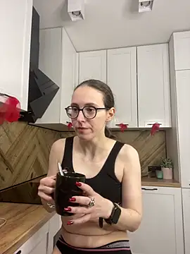 MartiniiSelenna online show from 5, 4, 2026