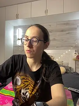 Snapshot of MartiniiSelenna chatting on 24, 5, 2026 MartiniiSelenna online show from 24, 5, 2026