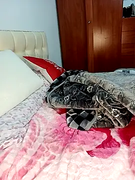 Snapshot of silina-25 chatting on 17, 2, 2025 silina-25 online show from 17, 2, 2025