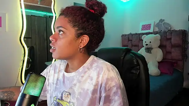 ladyrd1 online show from 23, 2, 2025