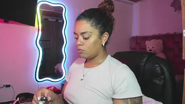 ladyrd1 online show from 7, 3, 2026