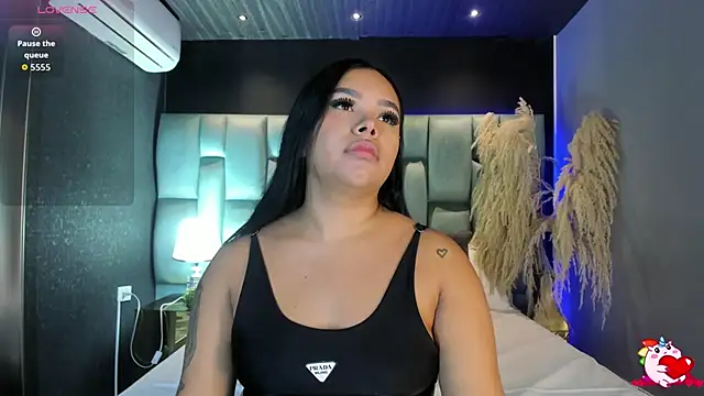 Snapshot of MarianaGarciaa__ chatting on 19, 6, 2026 MarianaGarciaa online show from 19, 6, 2026
