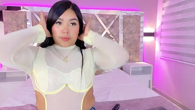 MarianaGarciaa   online show from 16, 12, 2025