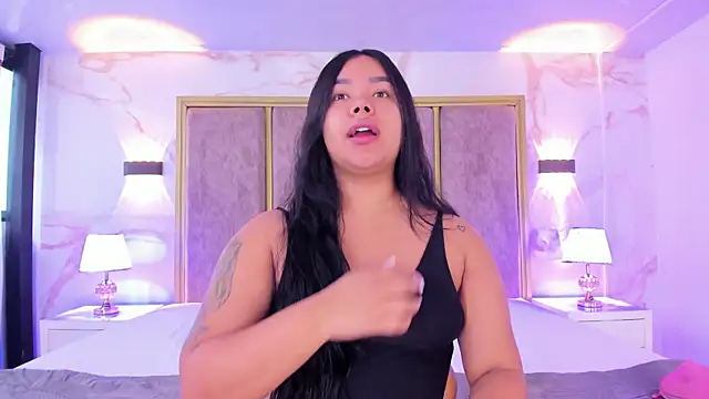 MarianaGarciaa   online show from 13, 10, 2025