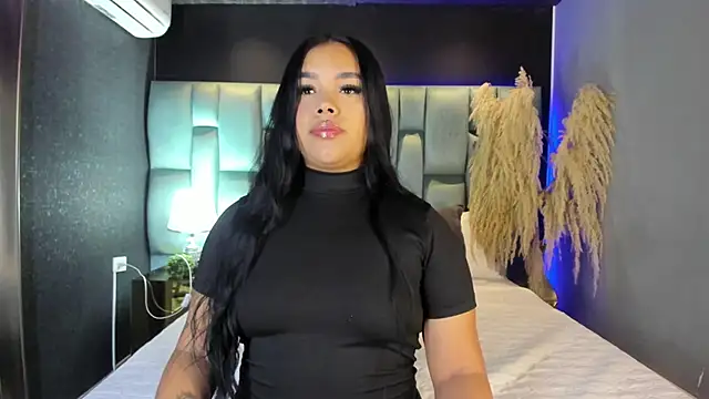Snapshot of MarianaGarciaa__ chatting on 15, 6, 2026 MarianaGarciaa online show from 15, 6, 2026