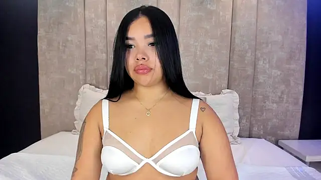 MarianaGarciaa   online show from 17, 2, 2026