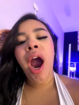 MarianaGarciaa   online show from 2, 10, 2025