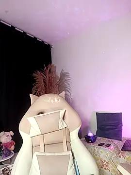 lovely kitt online show from 24, 10, 2025