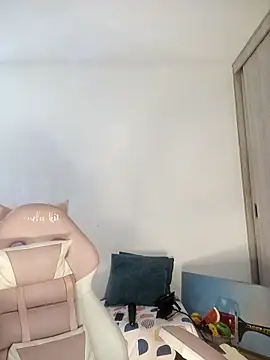 lovely kitt online show from 26, 10, 2025