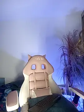 lovely kitt online show from 16, 11, 2025