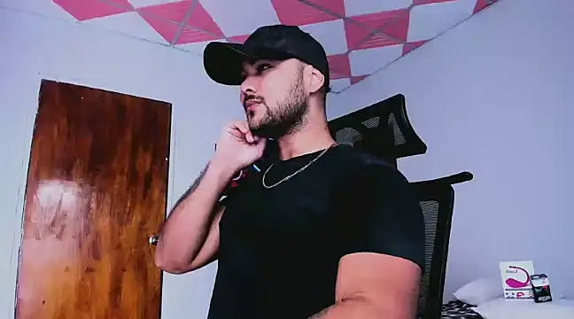 Sebas-hott online show from 6, 2, 2025