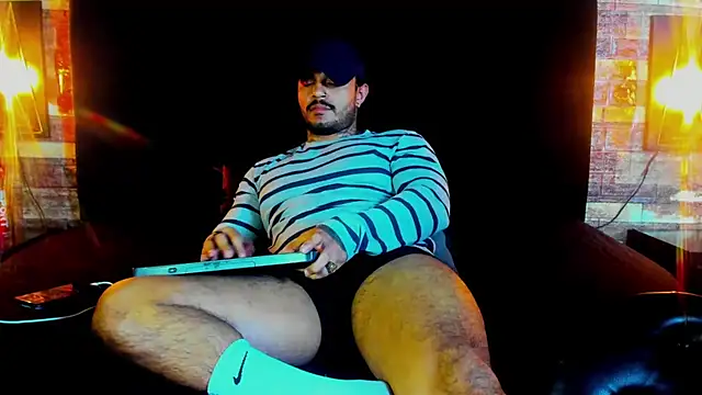 Van Velckan online show from 16, 3, 2025